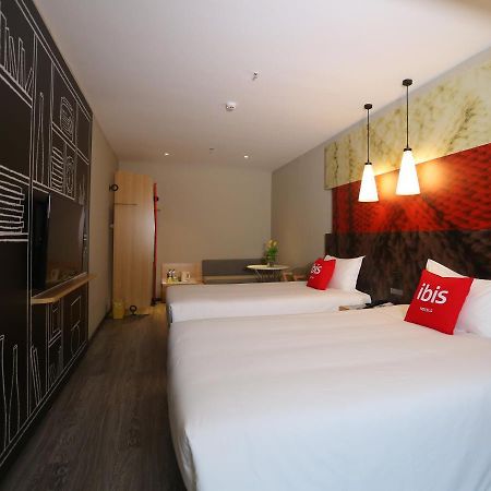 Ibis Haikou Injoy Plaza Hotel Buitenkant foto