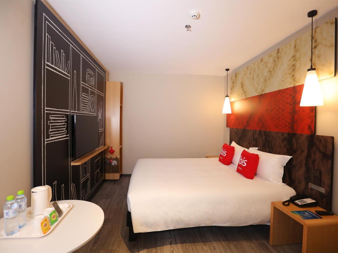 Ibis Haikou Injoy Plaza Hotel Buitenkant foto