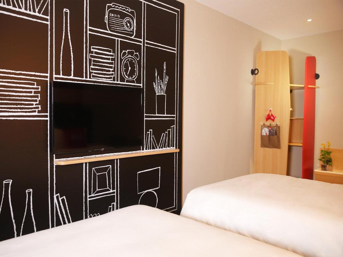 Ibis Haikou Injoy Plaza Hotel Buitenkant foto